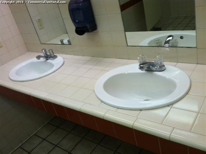 This is the picture after bathroom sink cleaned by our commercial janitorial professionaly trained staff. they use only hygienic and infection free materials to clean the sink. 