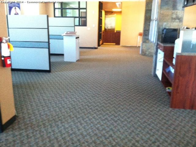 Carpets Have been vacuumed , all desk have been cleaned .