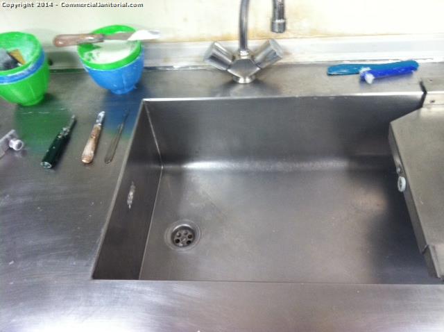 lab sinks after we cleaned them