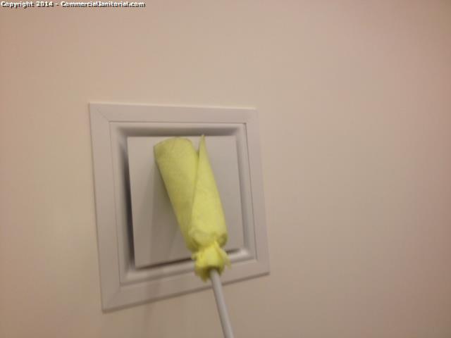 yellow dust traps are great for dusting vents